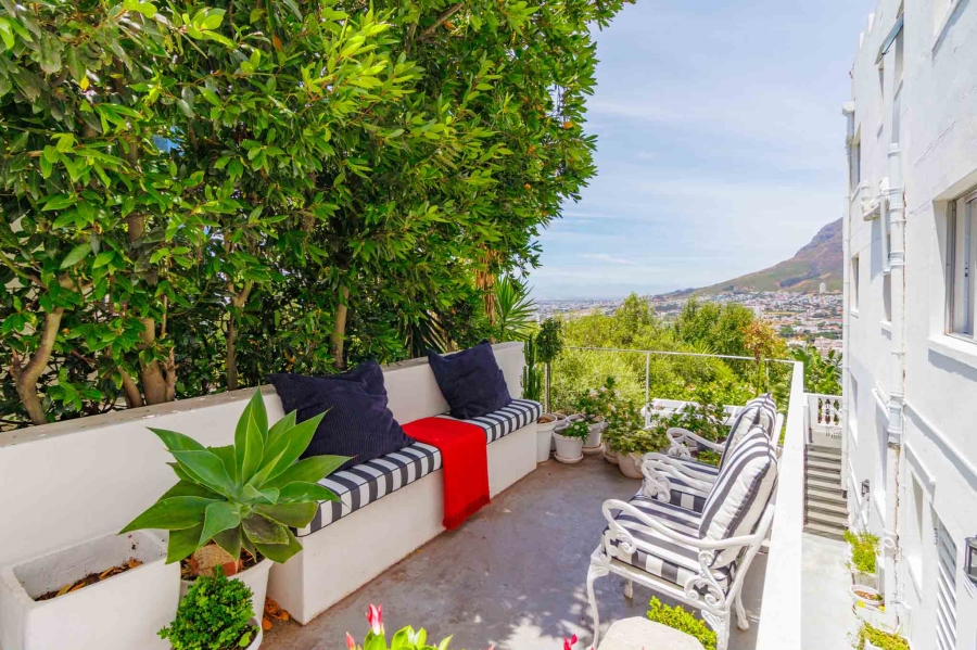 To Let 2 Bedroom Property for Rent in Tamboerskloof Western Cape